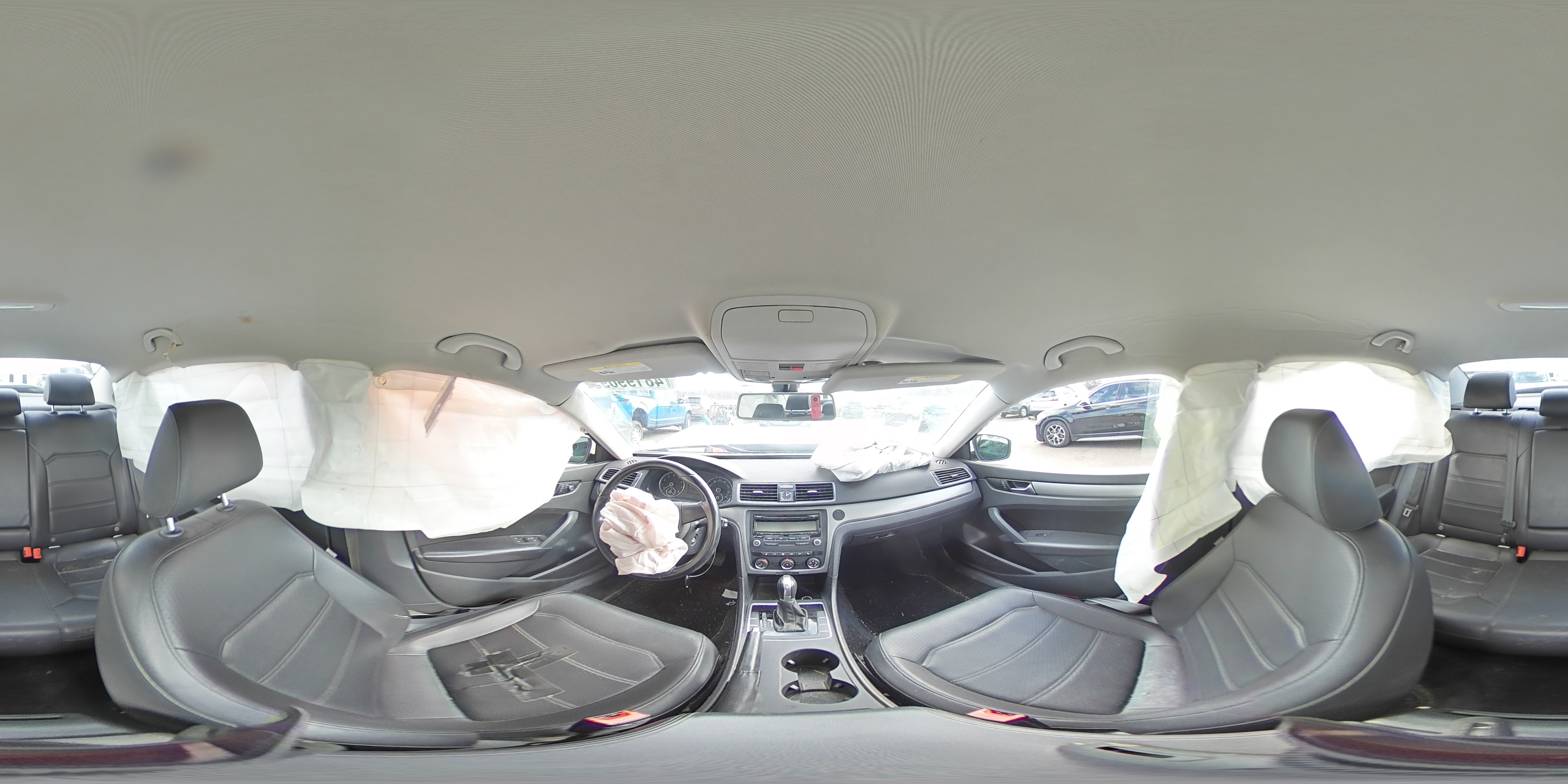 2015 Volkswagen Passat - Image 13
