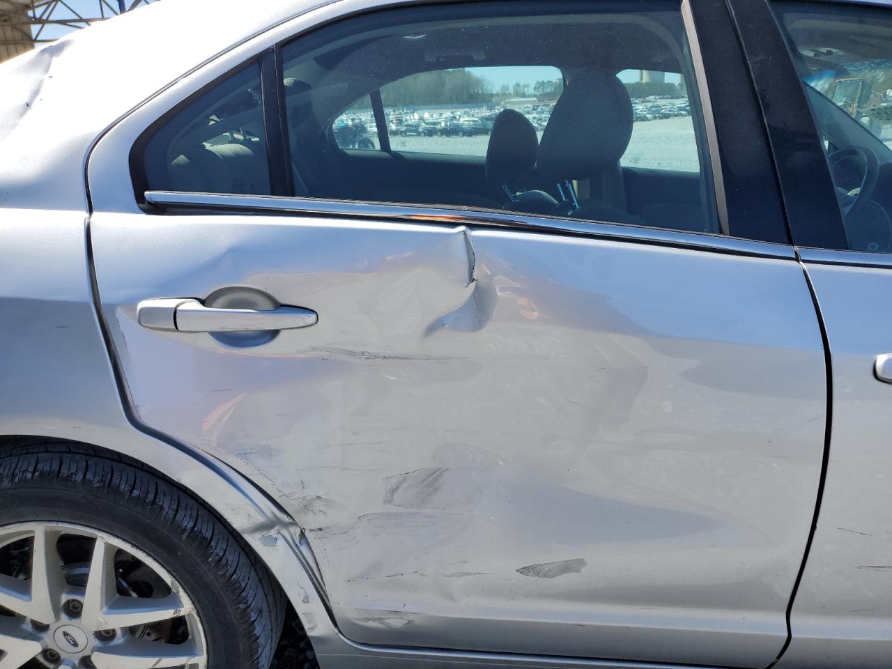 2012 Ford Fusion - Image 10
