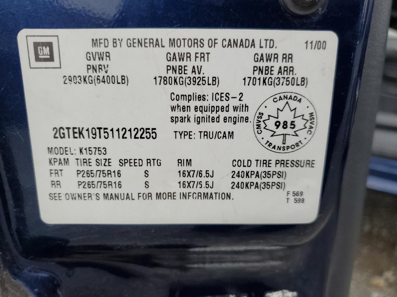 2001 GMC Sierra - Image 12