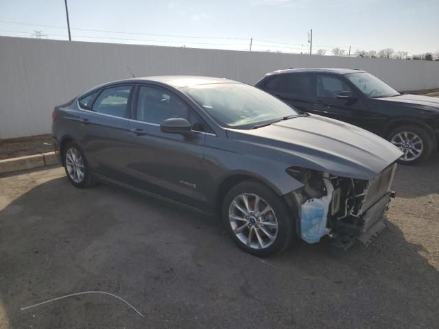  FORD FUSION 2017 Серый