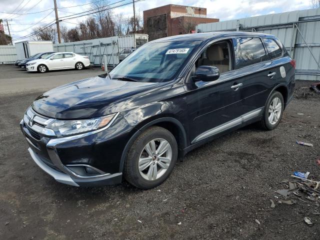 Паркетники MITSUBISHI OUTLANDER 2016 Чорний