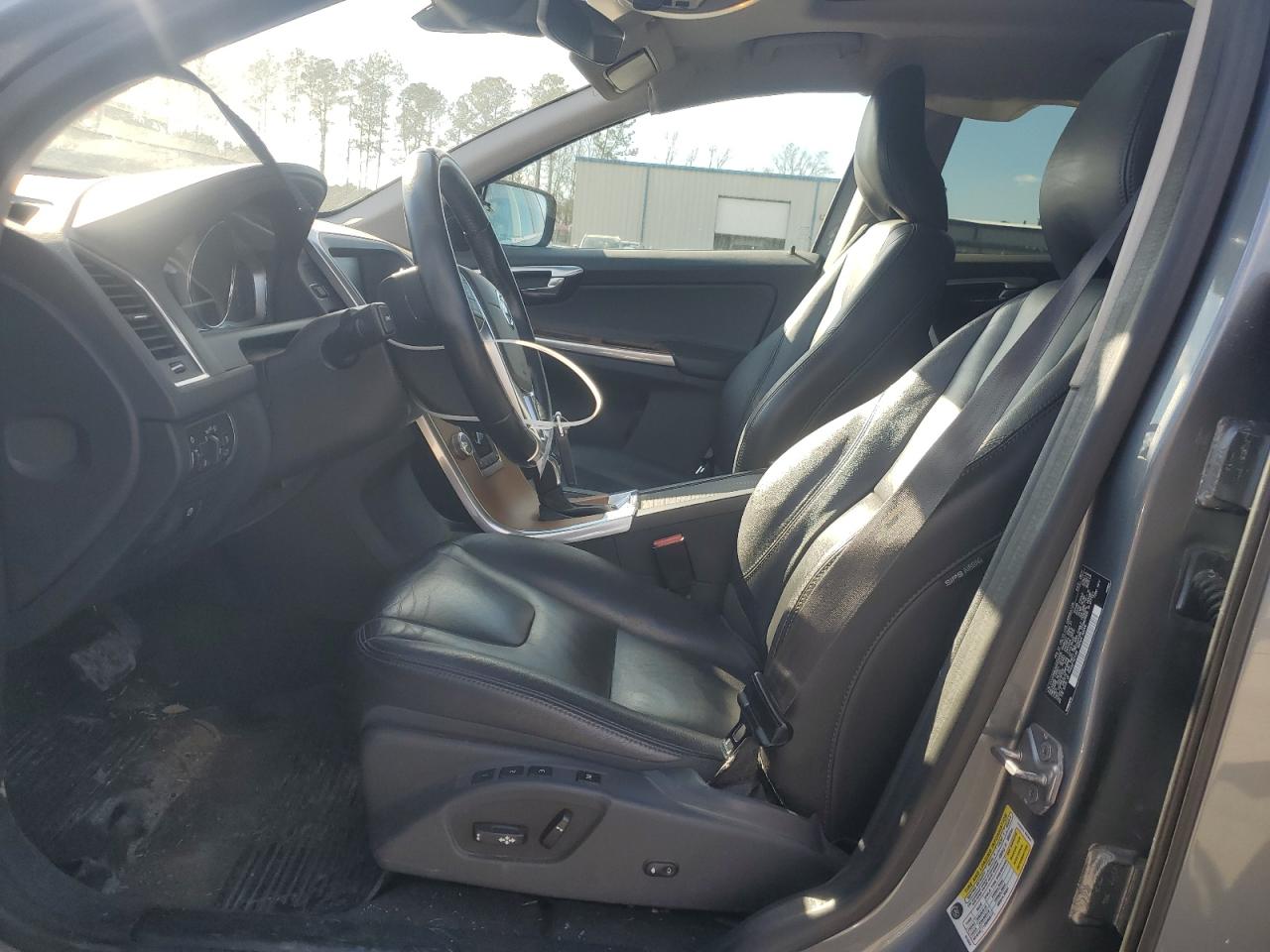 2017 Volvo XC60 - Image 7