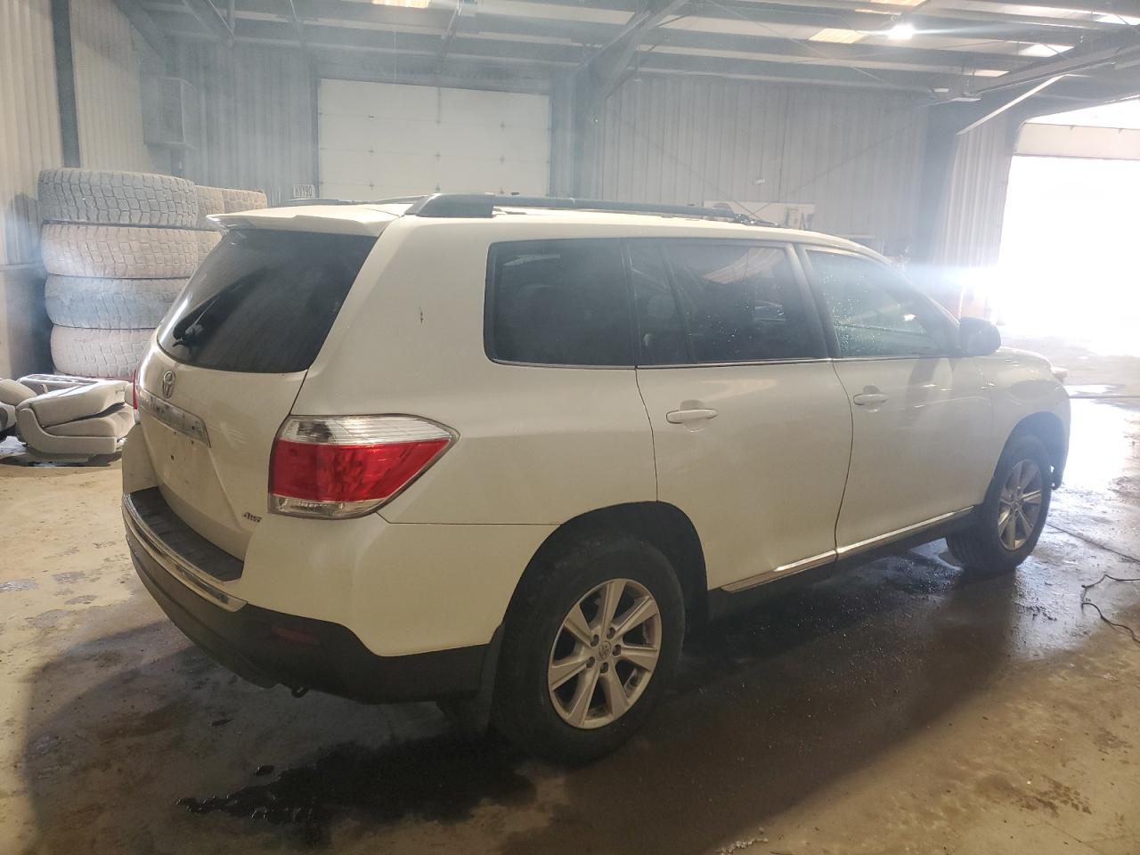 2013 Toyota Highlander - Image 3