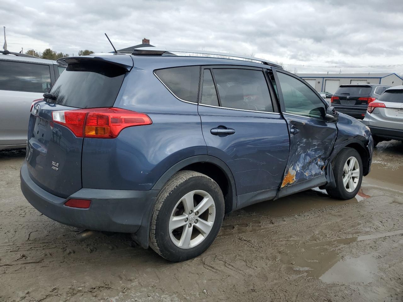 2014 Toyota RAV 4 - Image 3