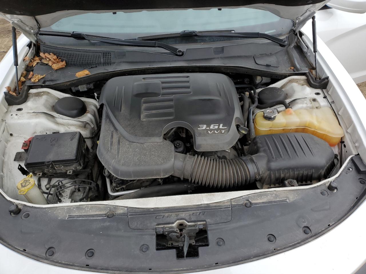 2016 Dodge Charger - Image 11