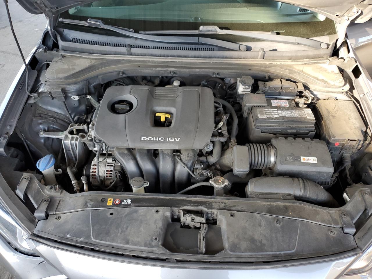 2018 Hyundai Elantra - Image 11