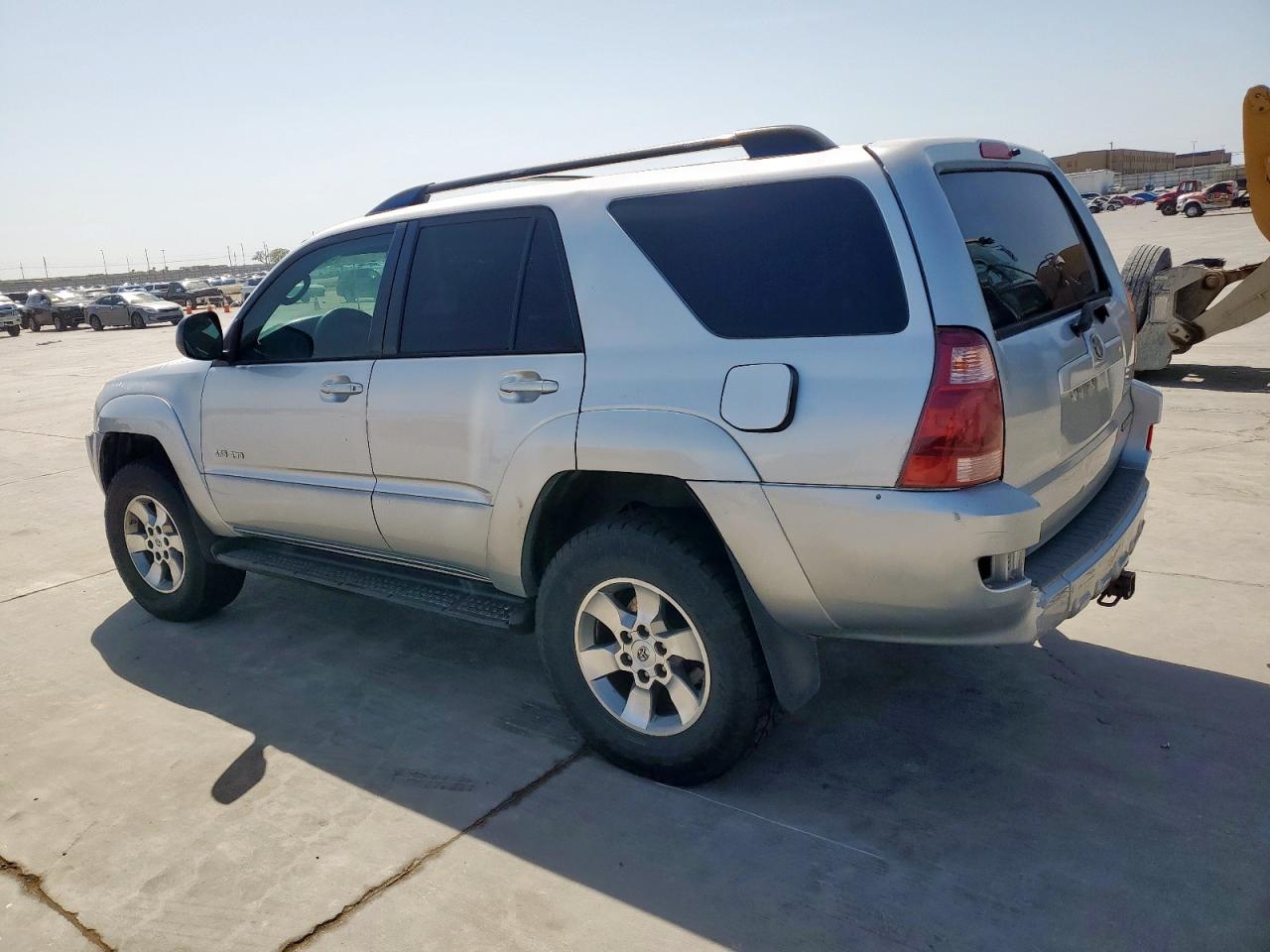 2005 Toyota 4Runner - Image 2
