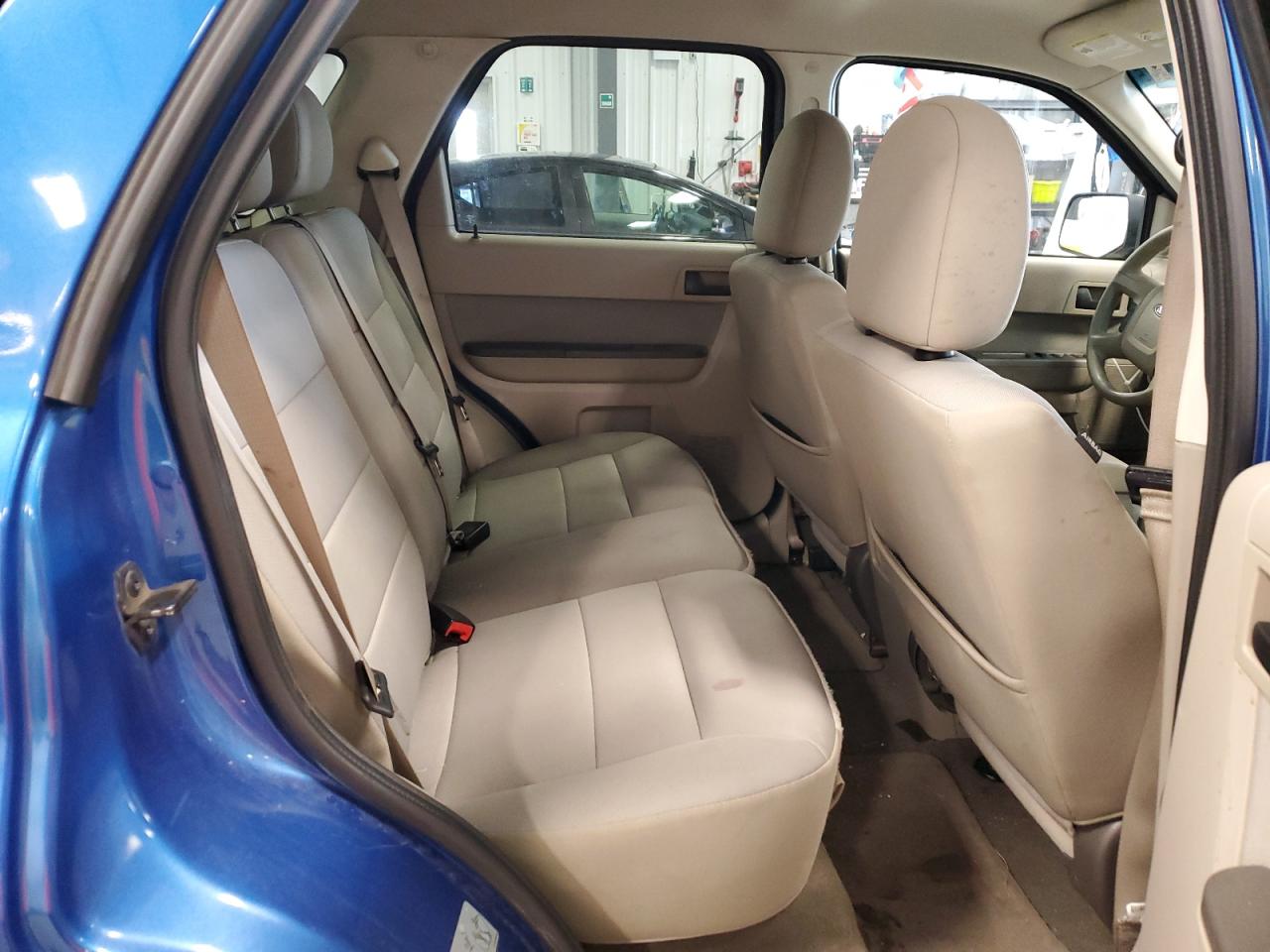 2011 Ford Escape - Image 11