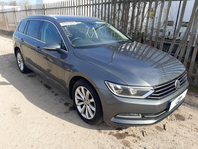 2016 VOLKSWAGEN PASSAT SE