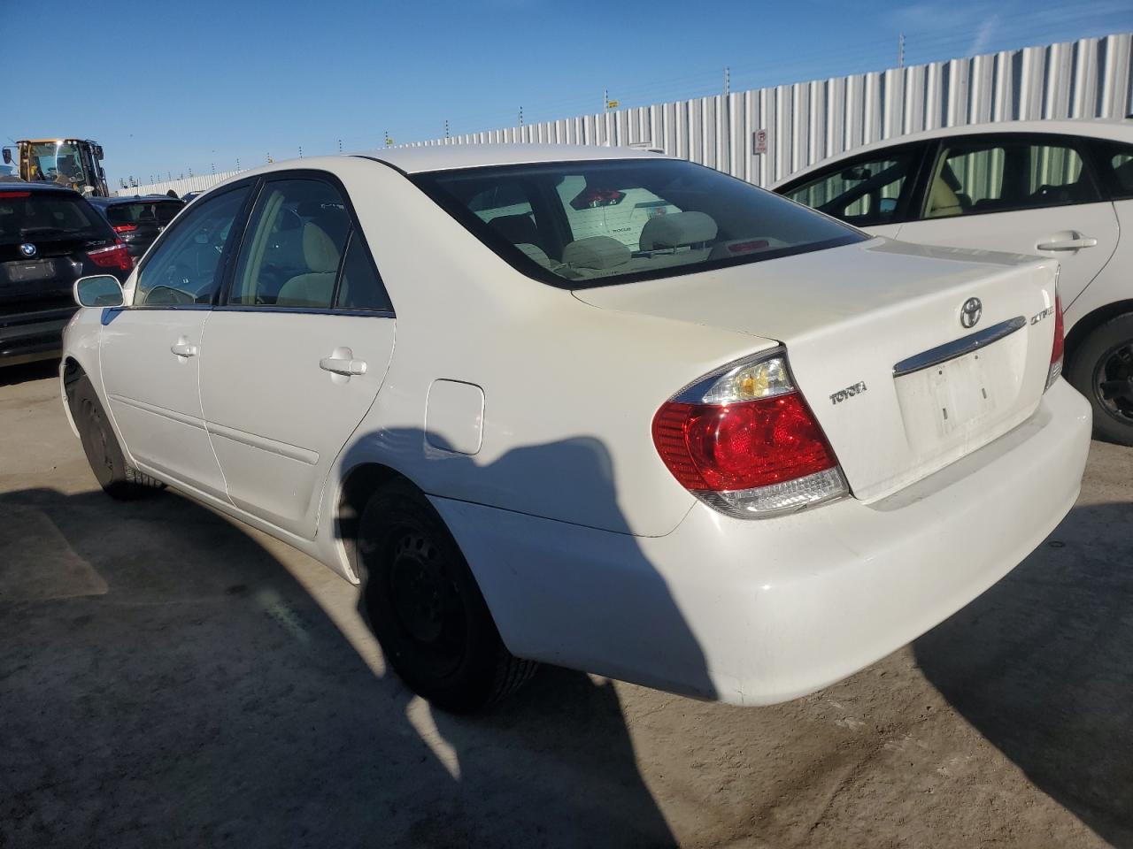 2005 Toyota Camry - Image 2