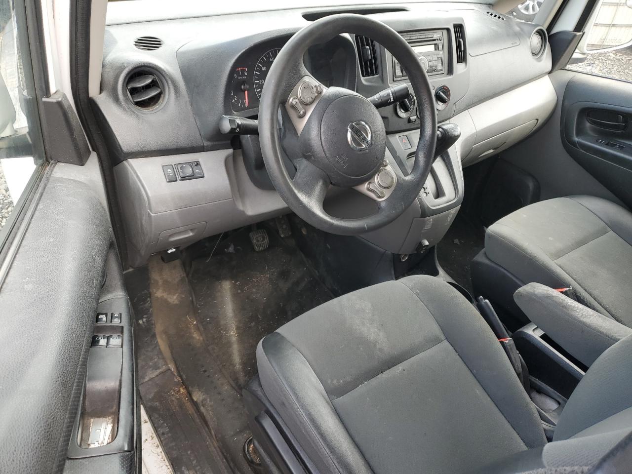 2015 Nissan NV - Image 8