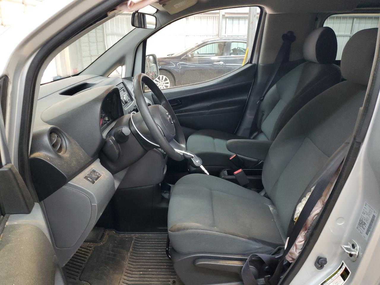 2015 Nissan NV - Image 7