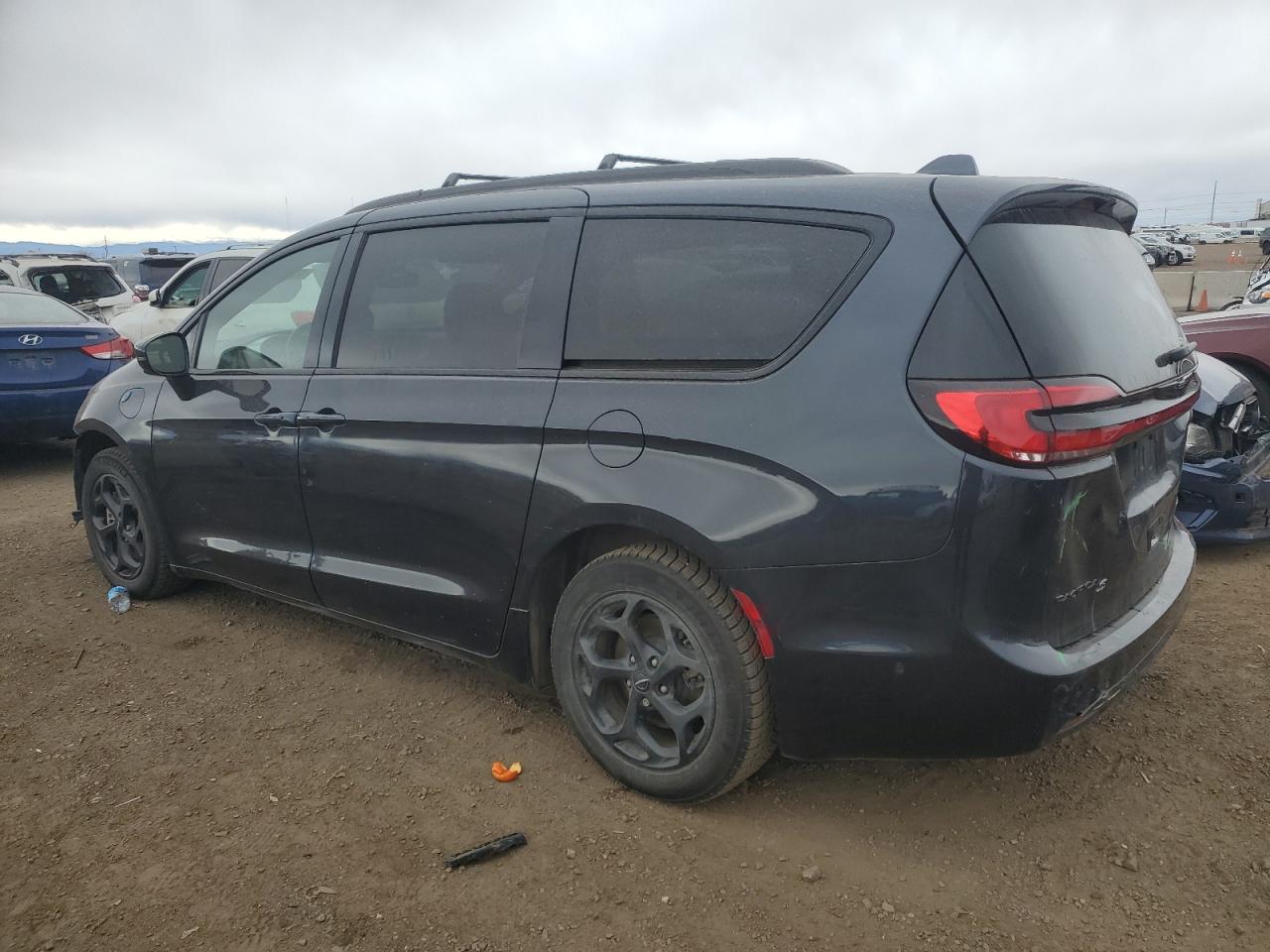 2021 Chrysler Pacifica - Image 2
