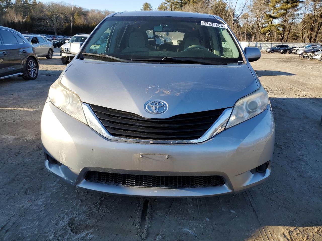 2013 Toyota Sienna - Image 5