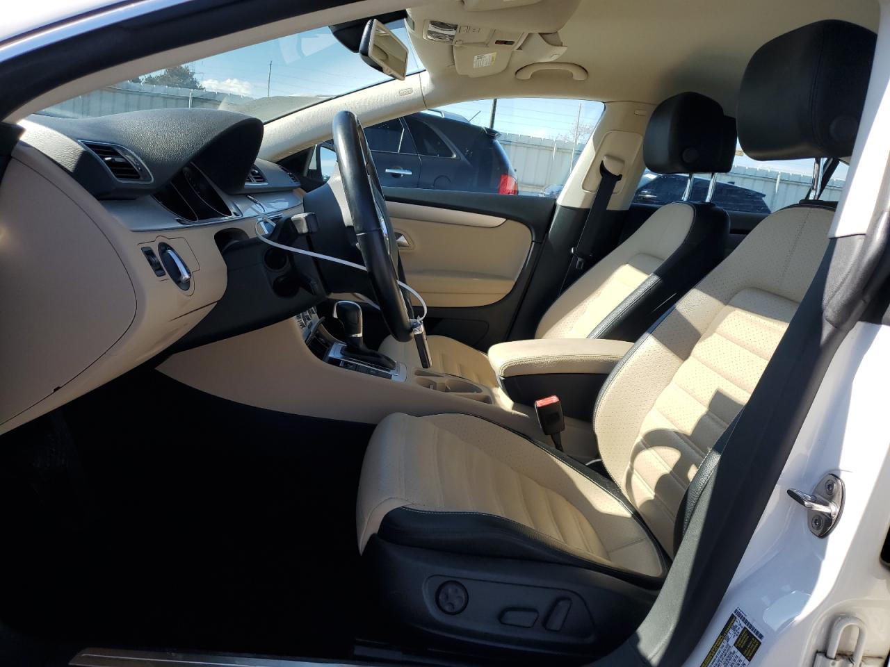 2014 Volkswagen Passat CC - Image 7