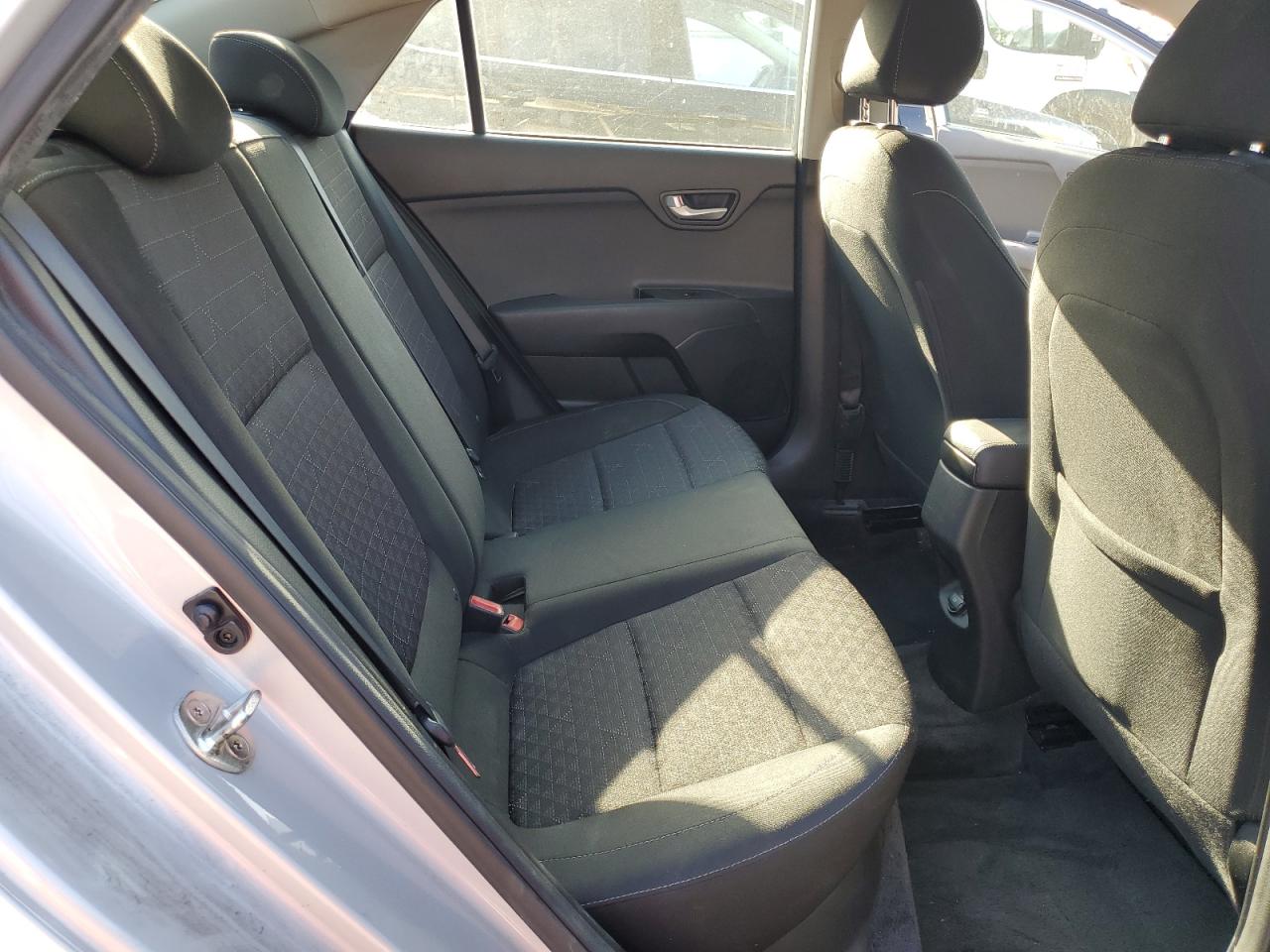 2018 Kia Rio - Image 10