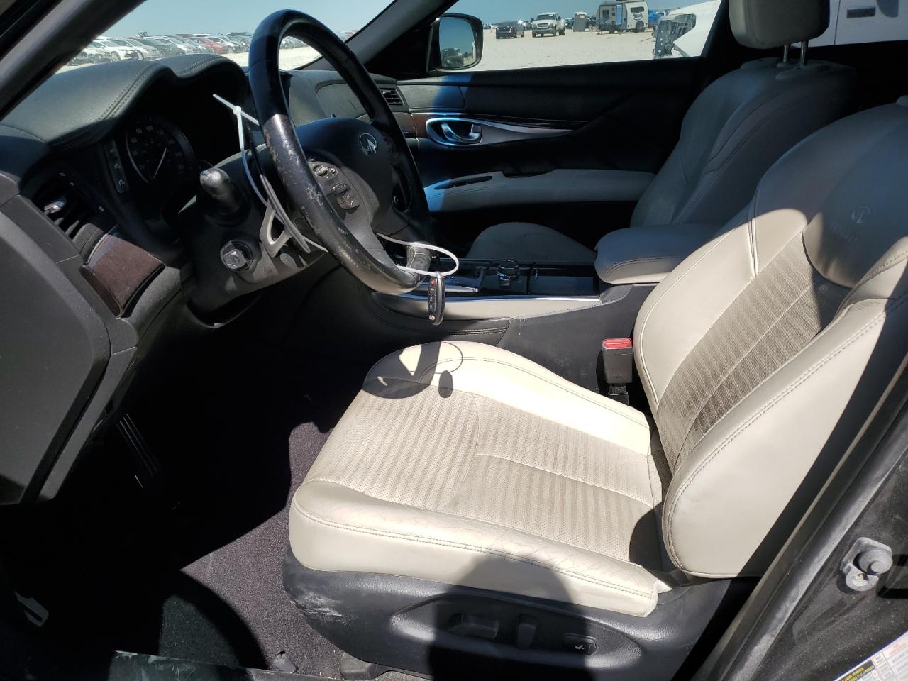 2013 Infiniti M - Image 7
