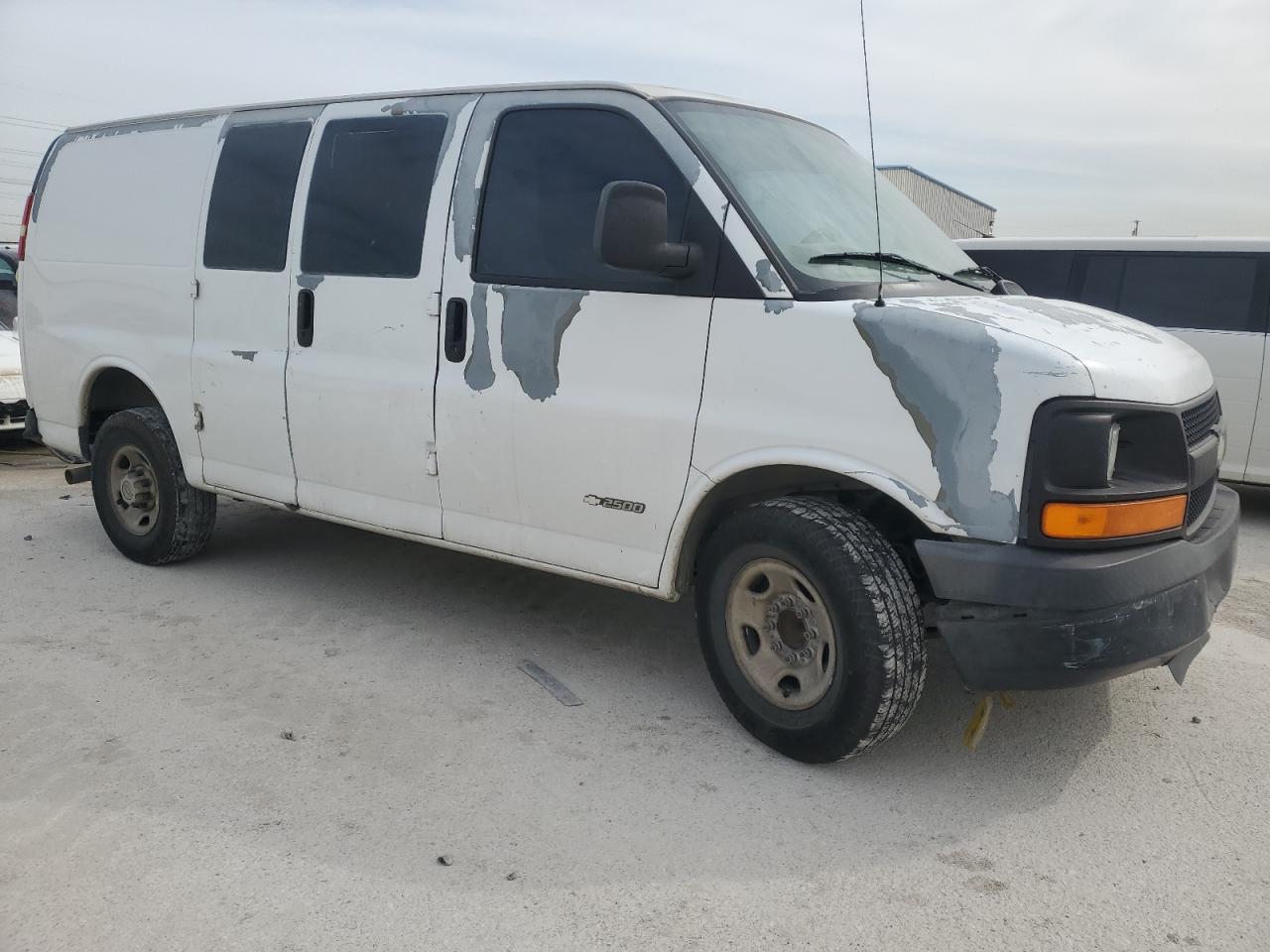 2006 Chevrolet Express - Image 4