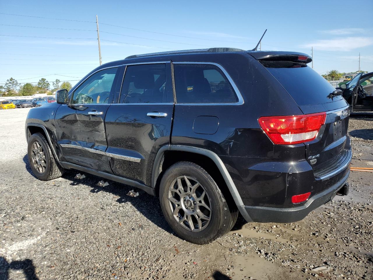 2013 Jeep Grand Cherokee - Image 2