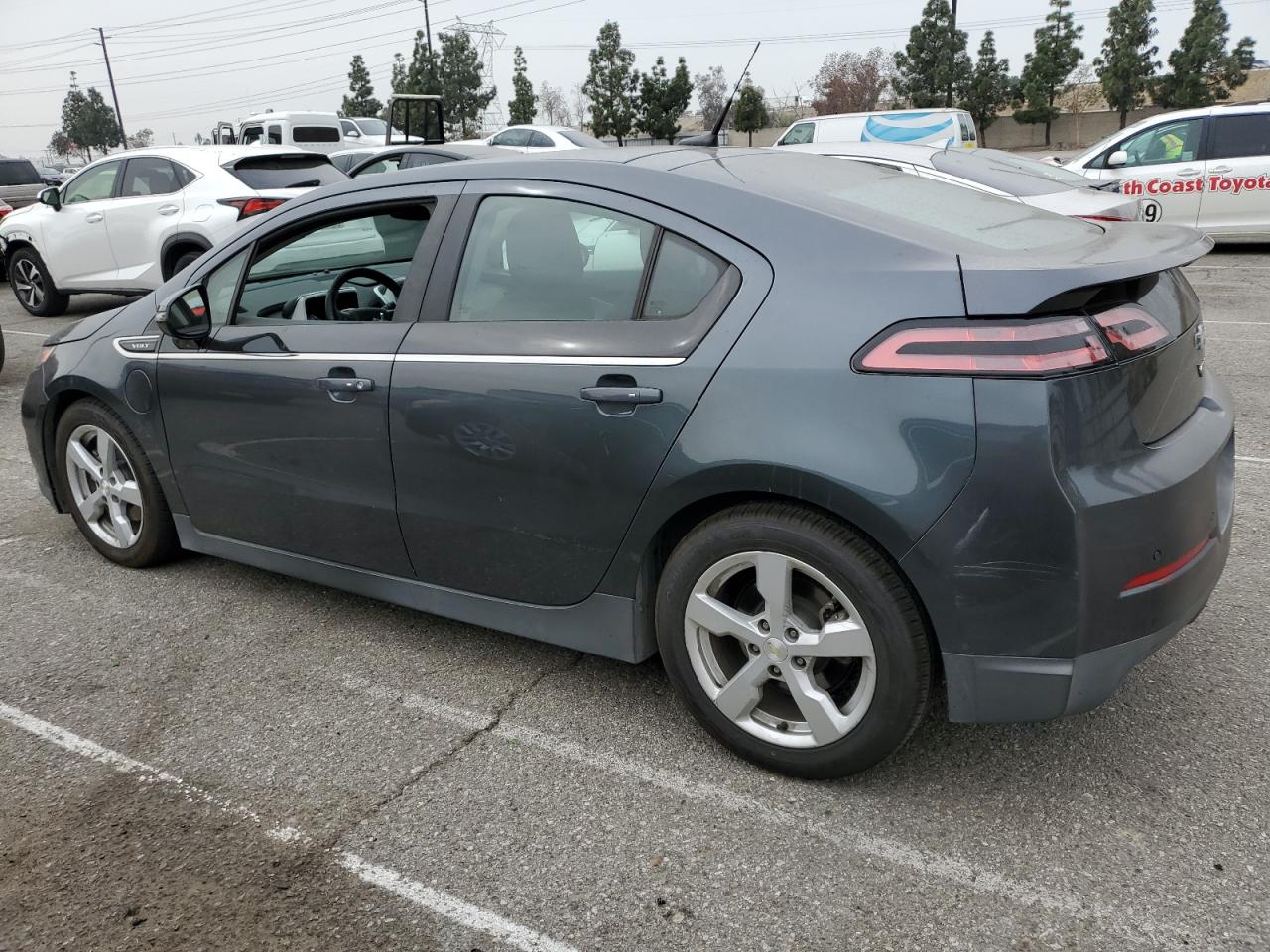 2013 Chevrolet Volt - Image 2