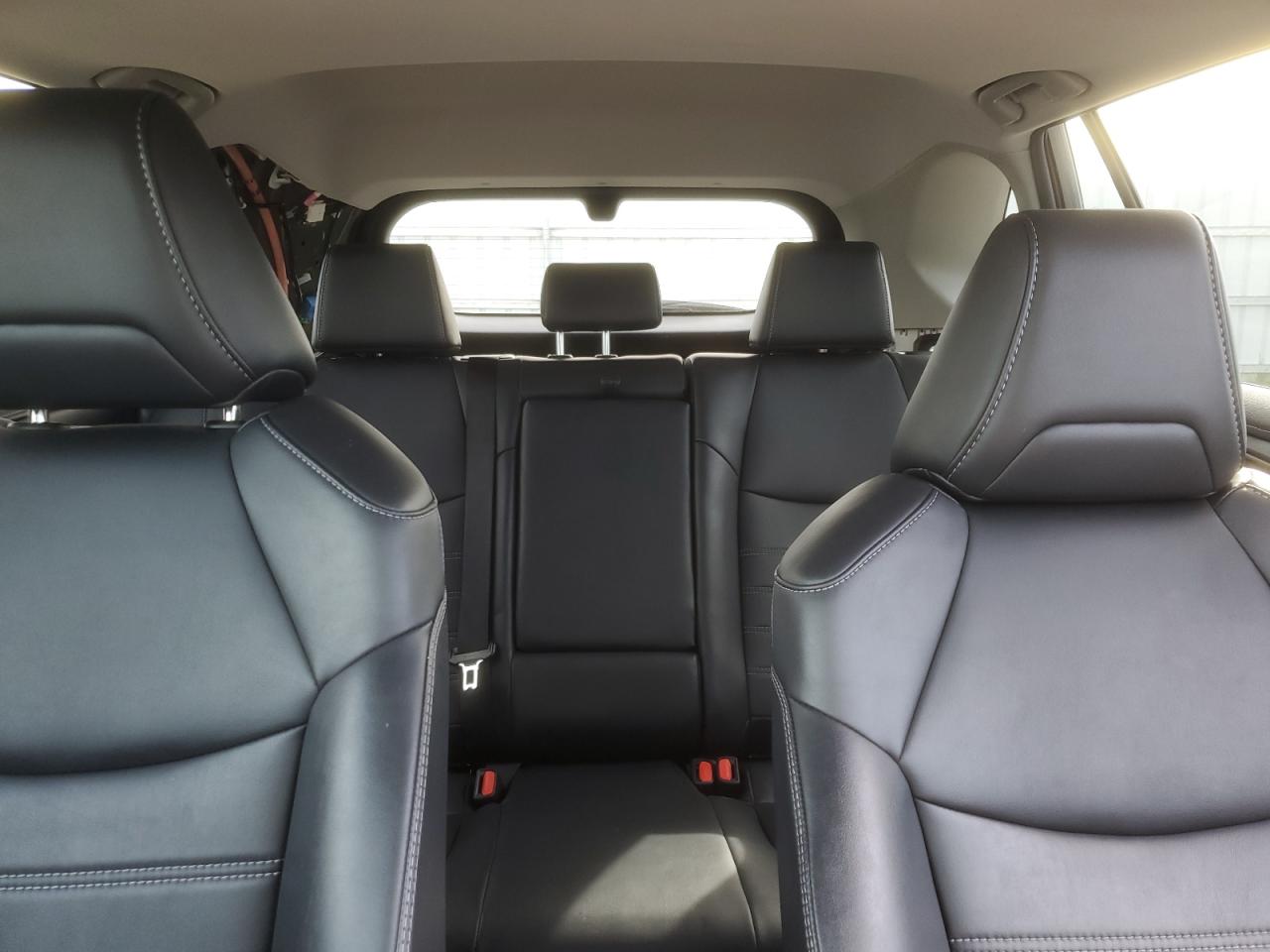 2019 Toyota RAV 4 - Image 10