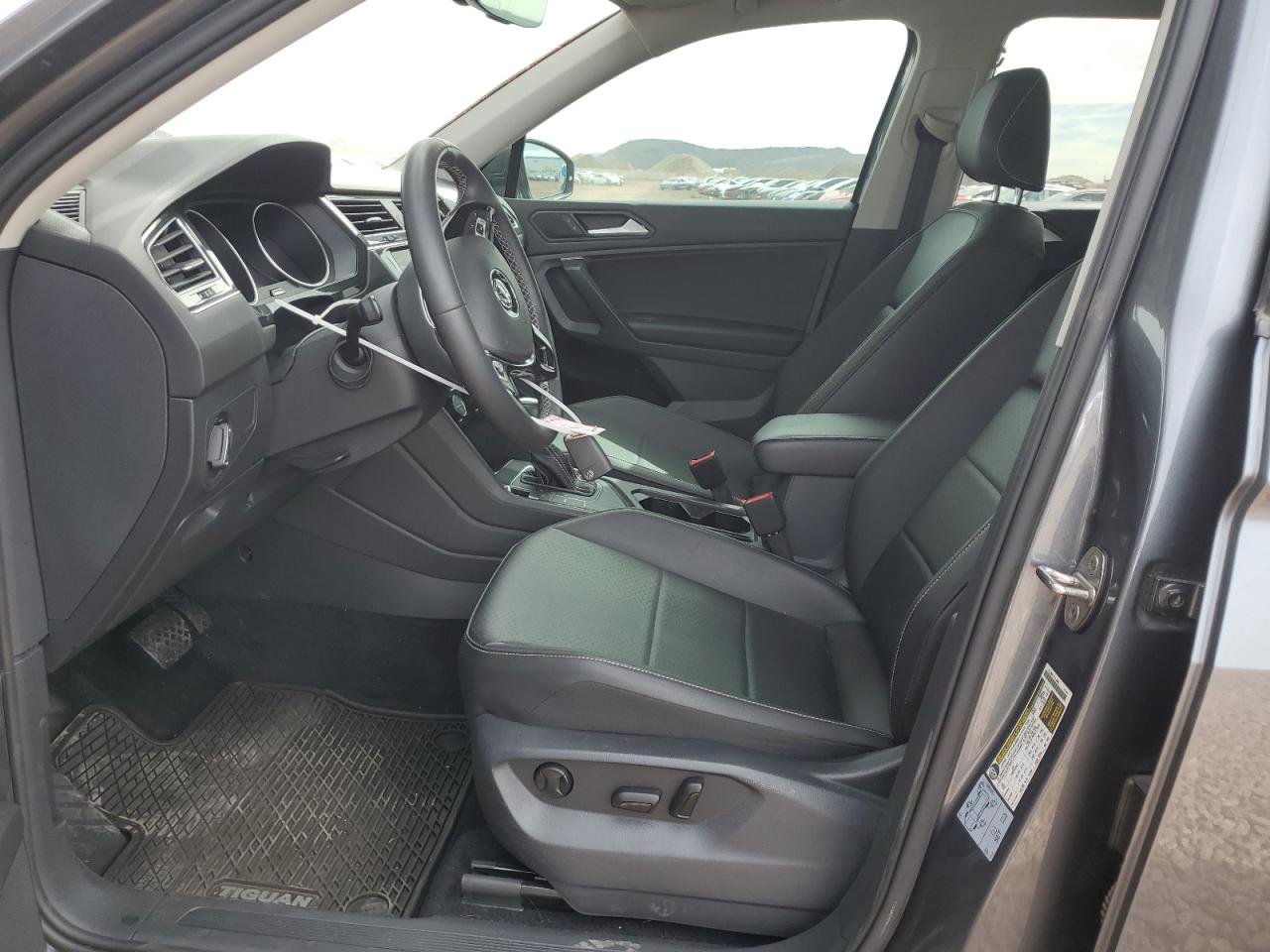 2021 Volkswagen Tiguan - Image 7