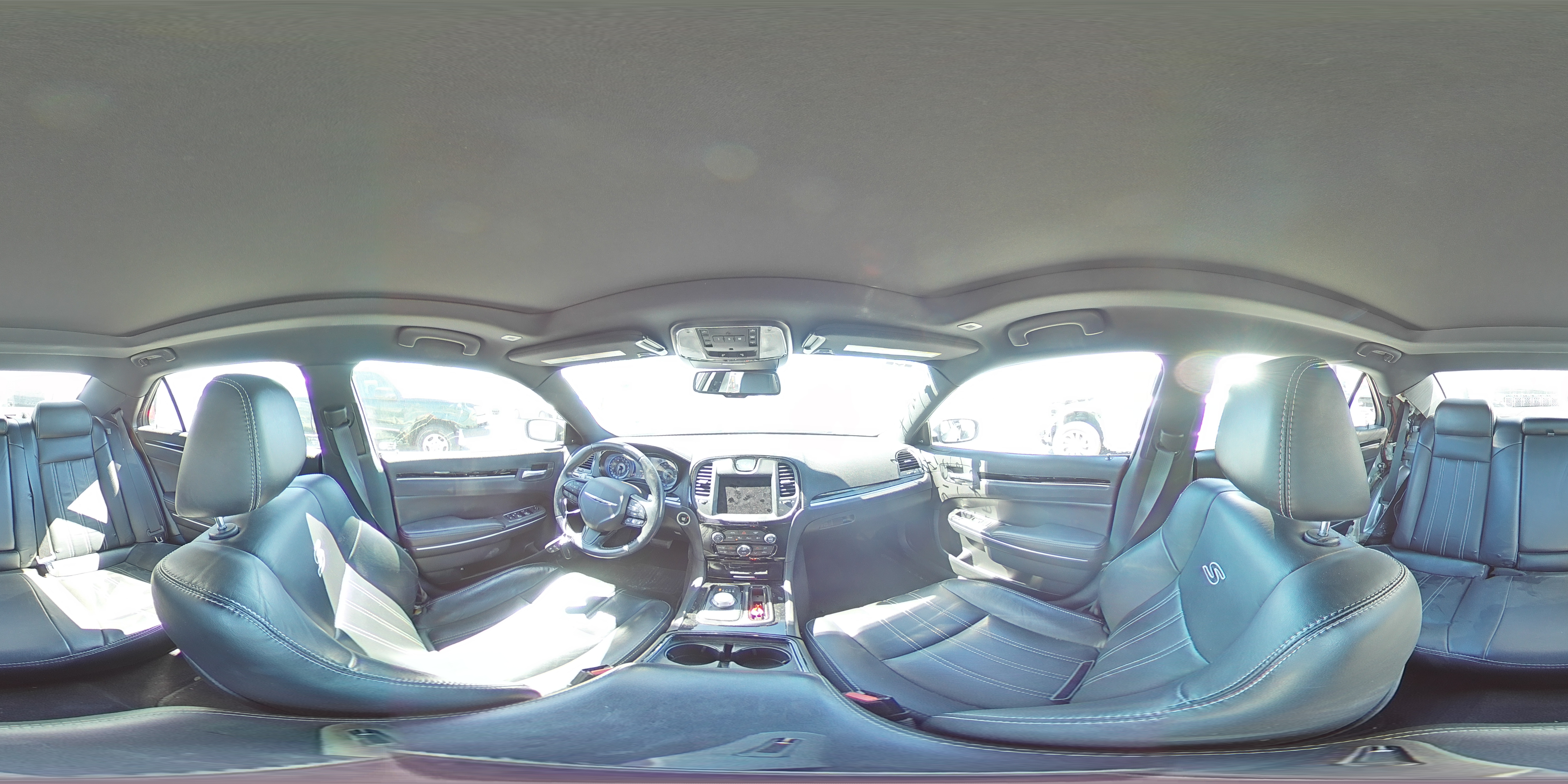 2018 Chrysler 300 - Image 15