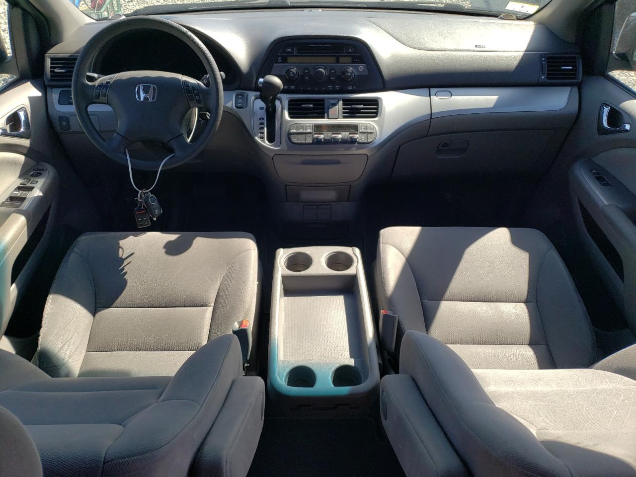 2010 Honda Odyssey - Image 8