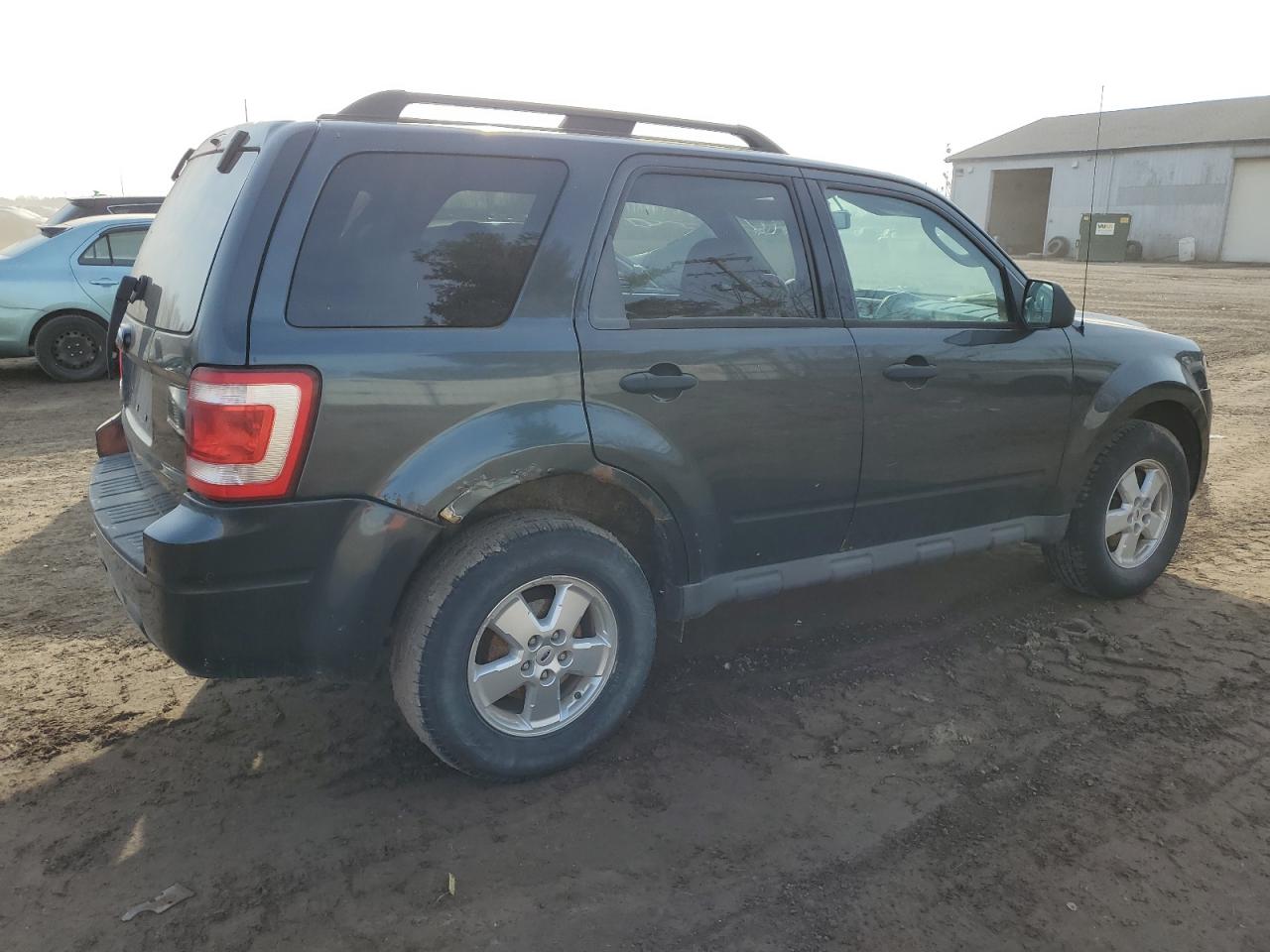 2009 Ford Escape - Image 3