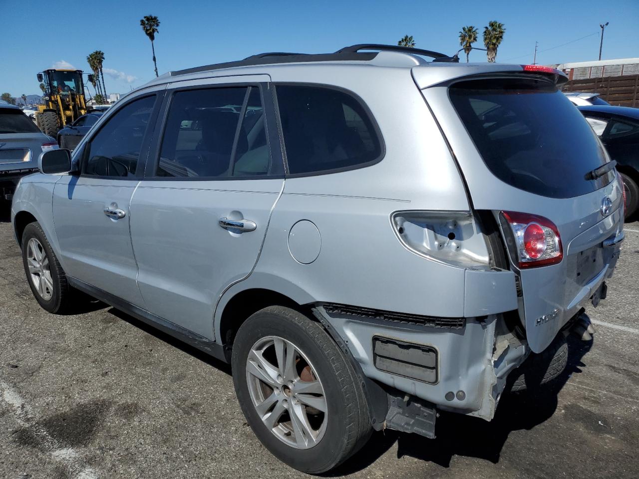 2010 Hyundai Santa Fe - Image 2