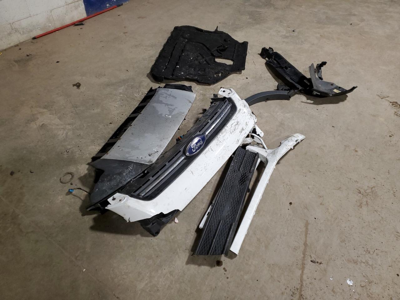 2015 Ford Escape - Image 13