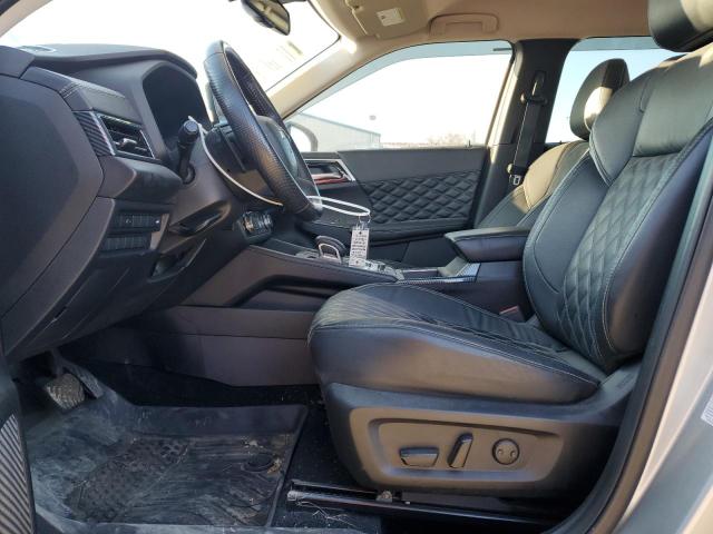  MITSUBISHI OUTLANDER 2022 Srebrny