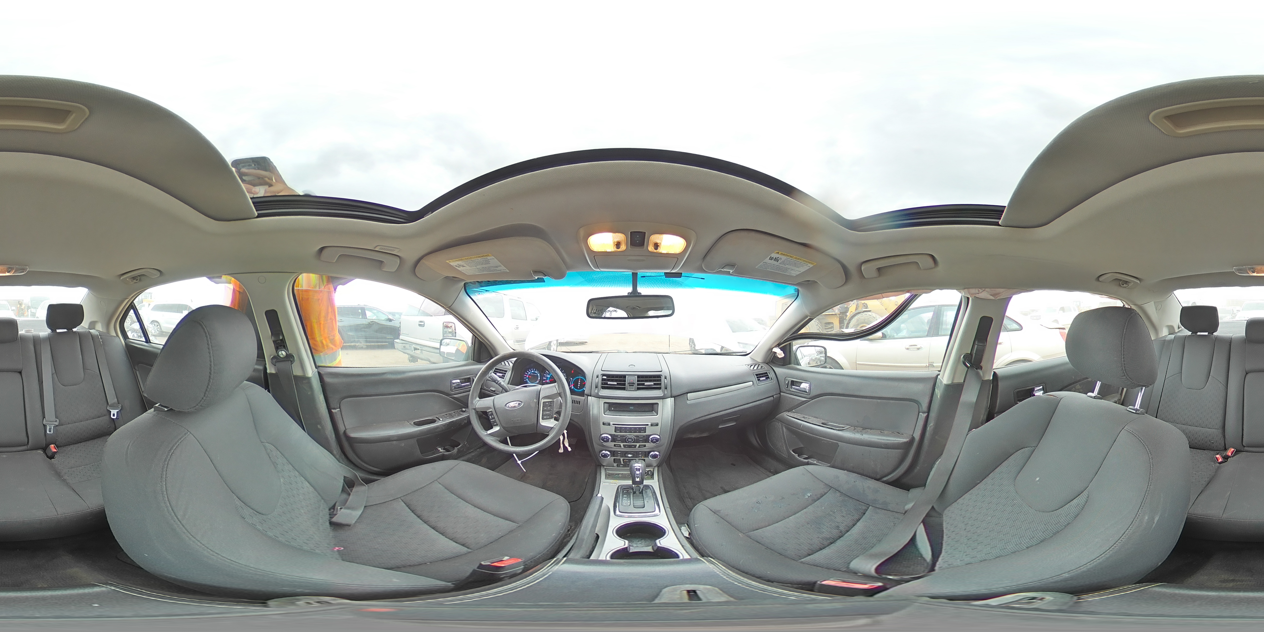 2012 Ford Fusion - Image 13