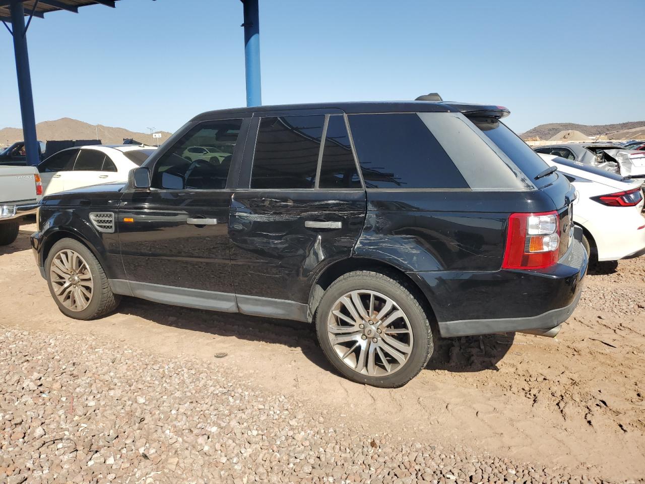 2008 Land Rover Range Rover - Image 2