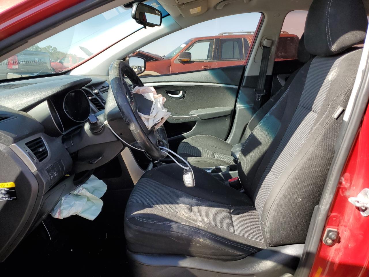 2016 Hyundai Elantra - Image 7
