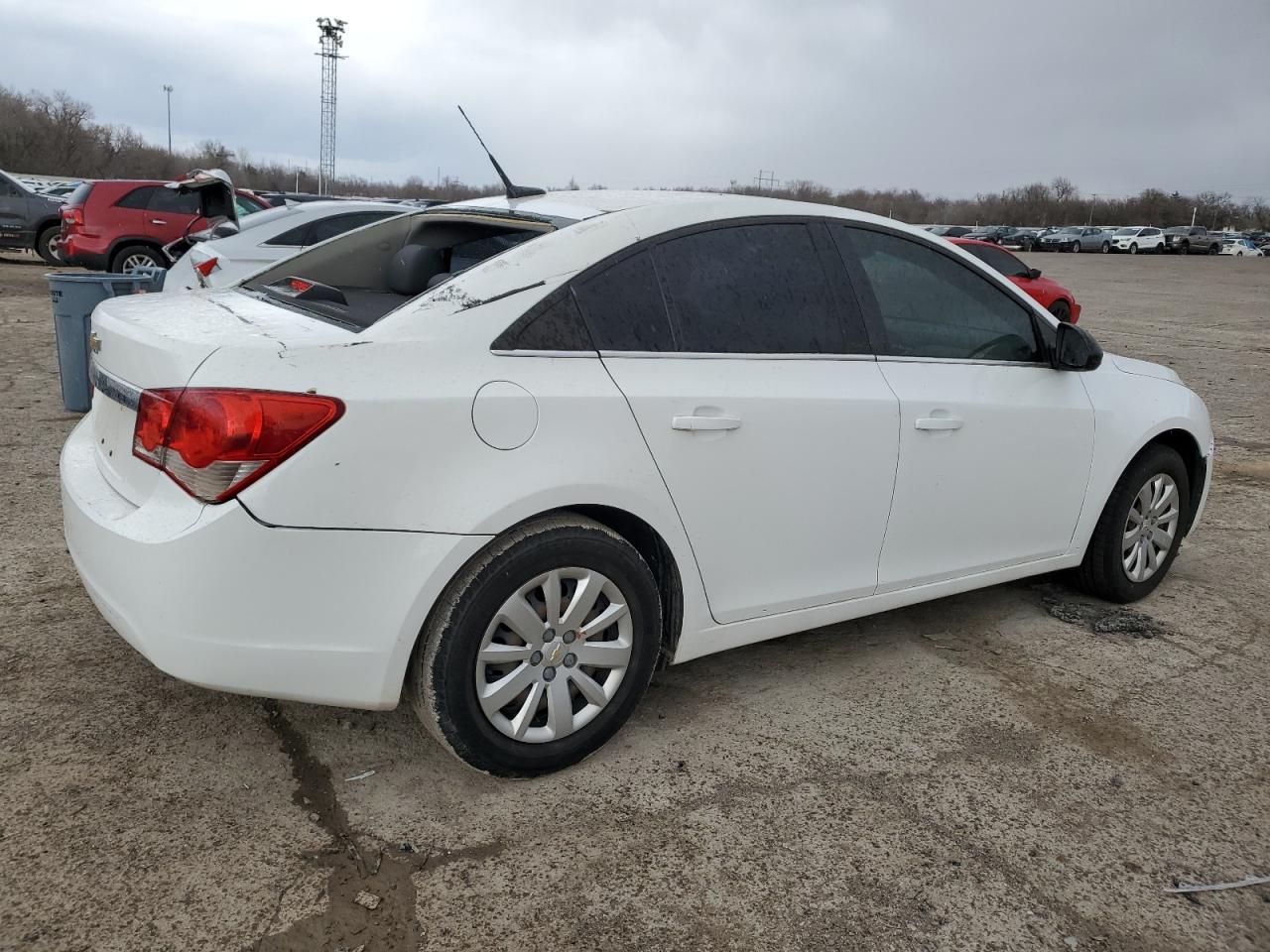2011 Chevrolet Cruze - Image 3