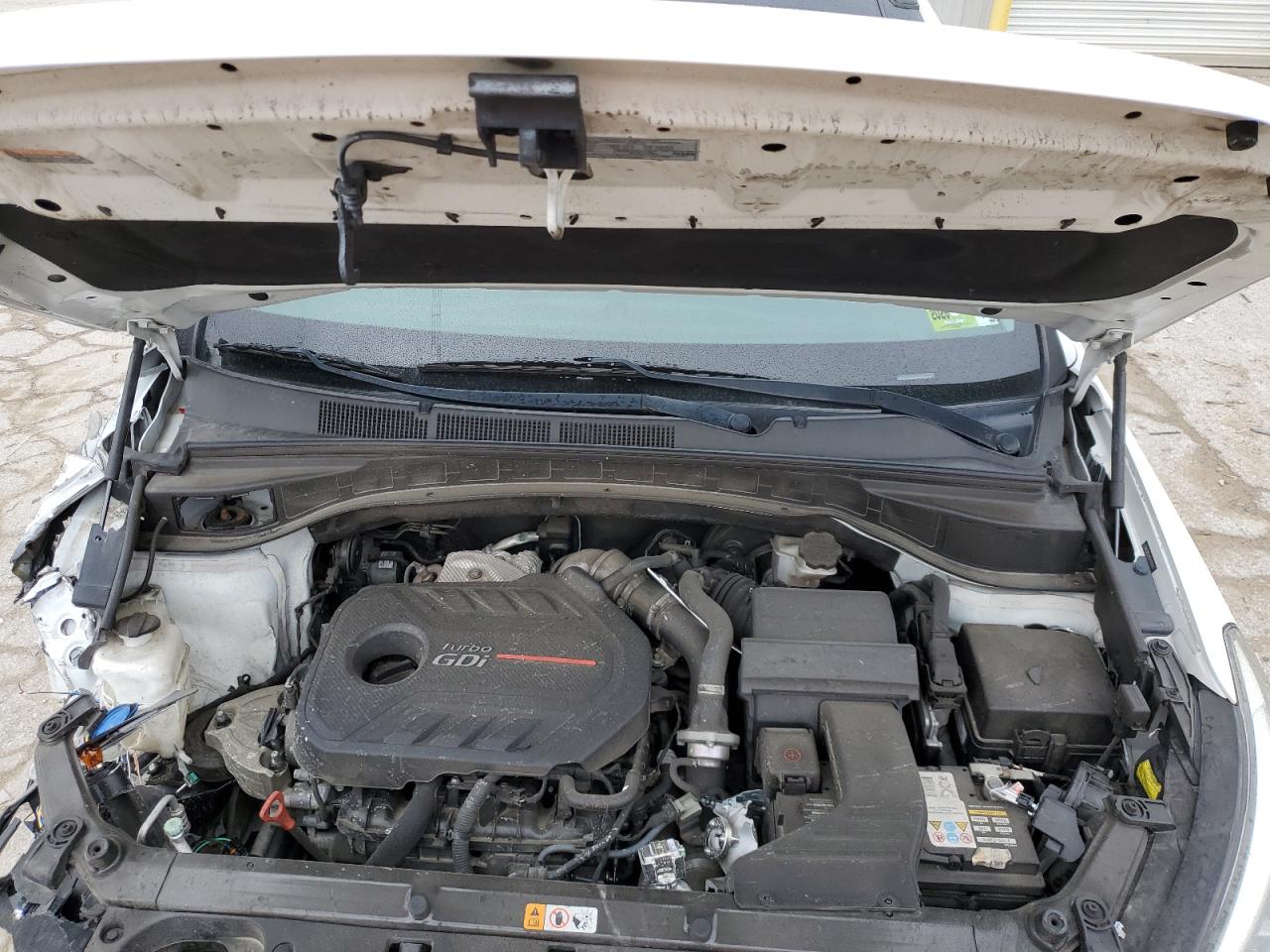 2018 Hyundai Santa Fe - Image 14