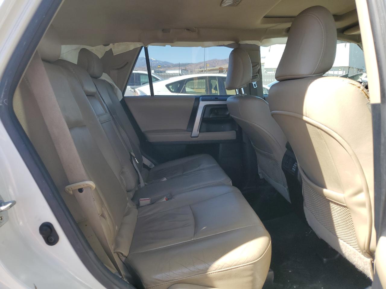 2011 Toyota 4Runner - Image 11