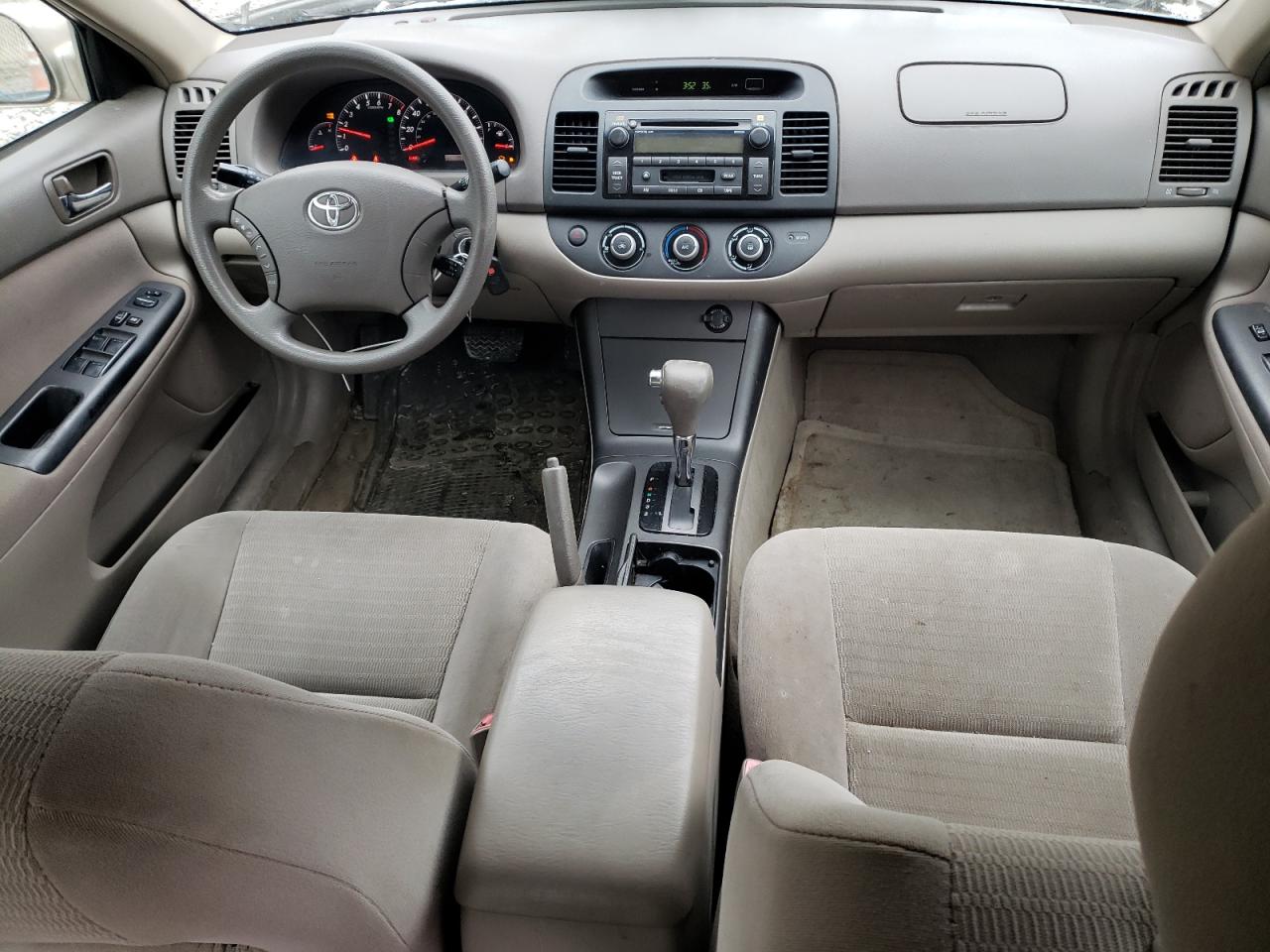 2005 Toyota Camry - Image 8