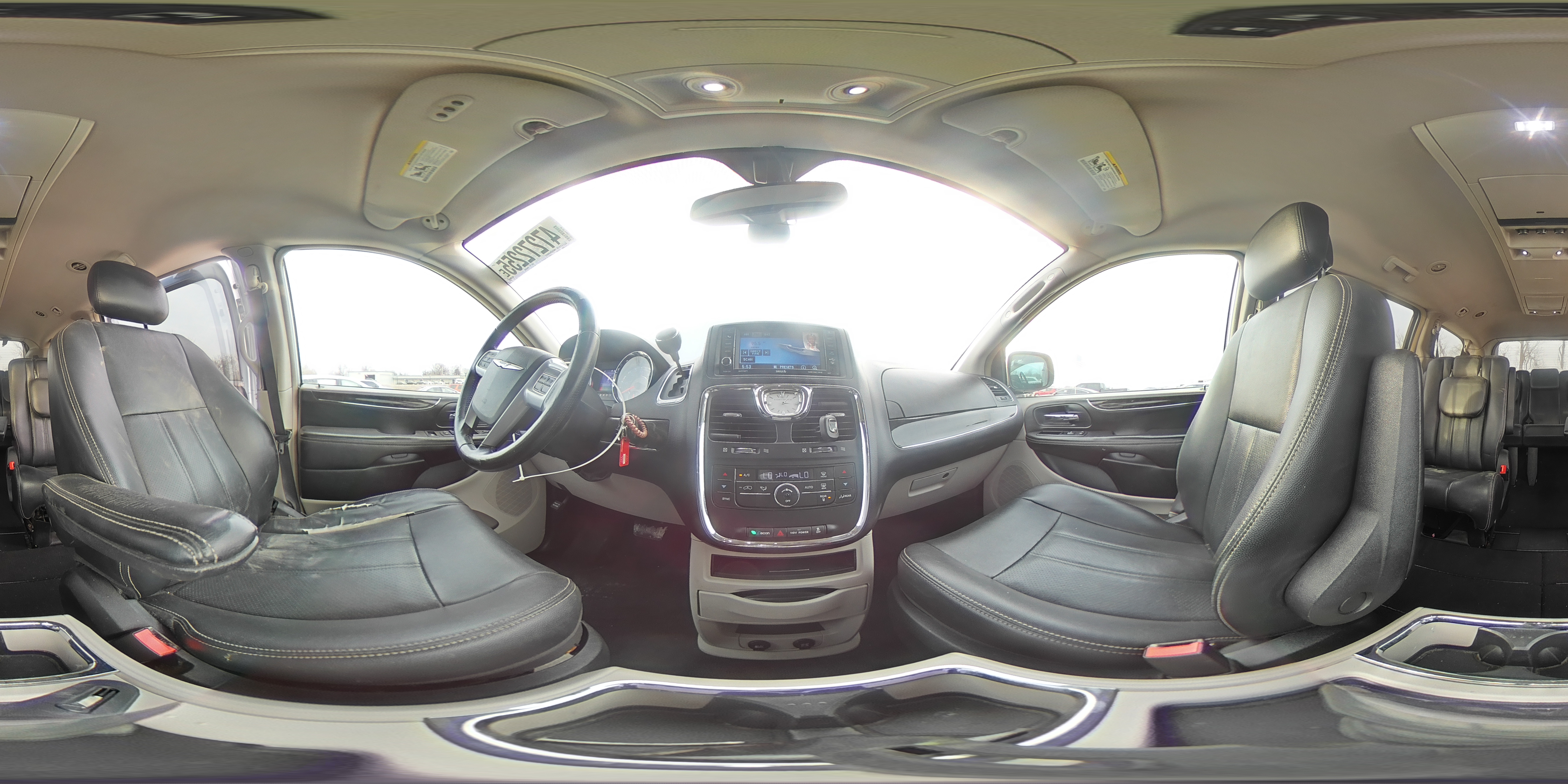 2012 Chrysler Town & Country - Image 14