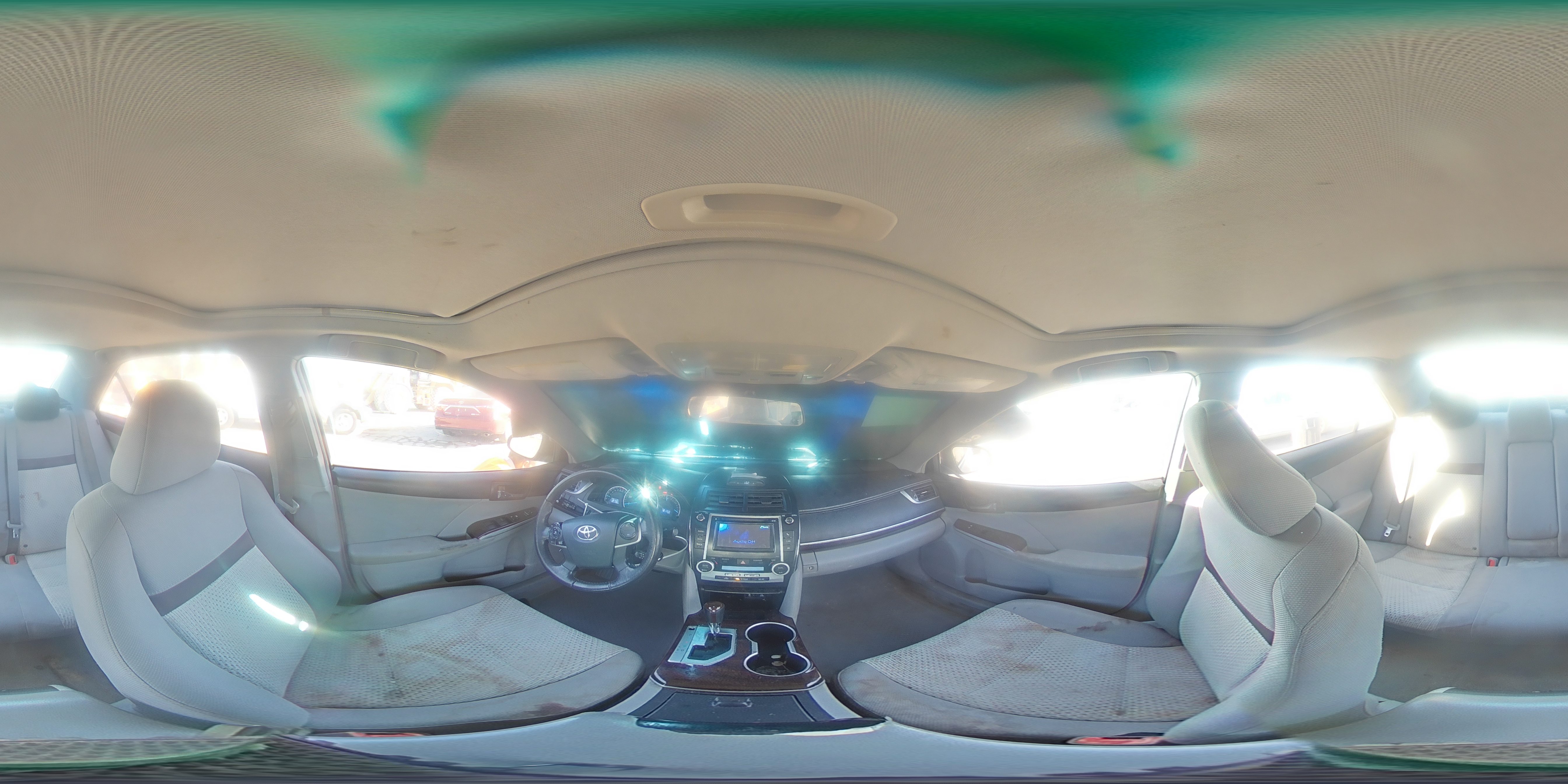 2012 Toyota Camry - Image 15