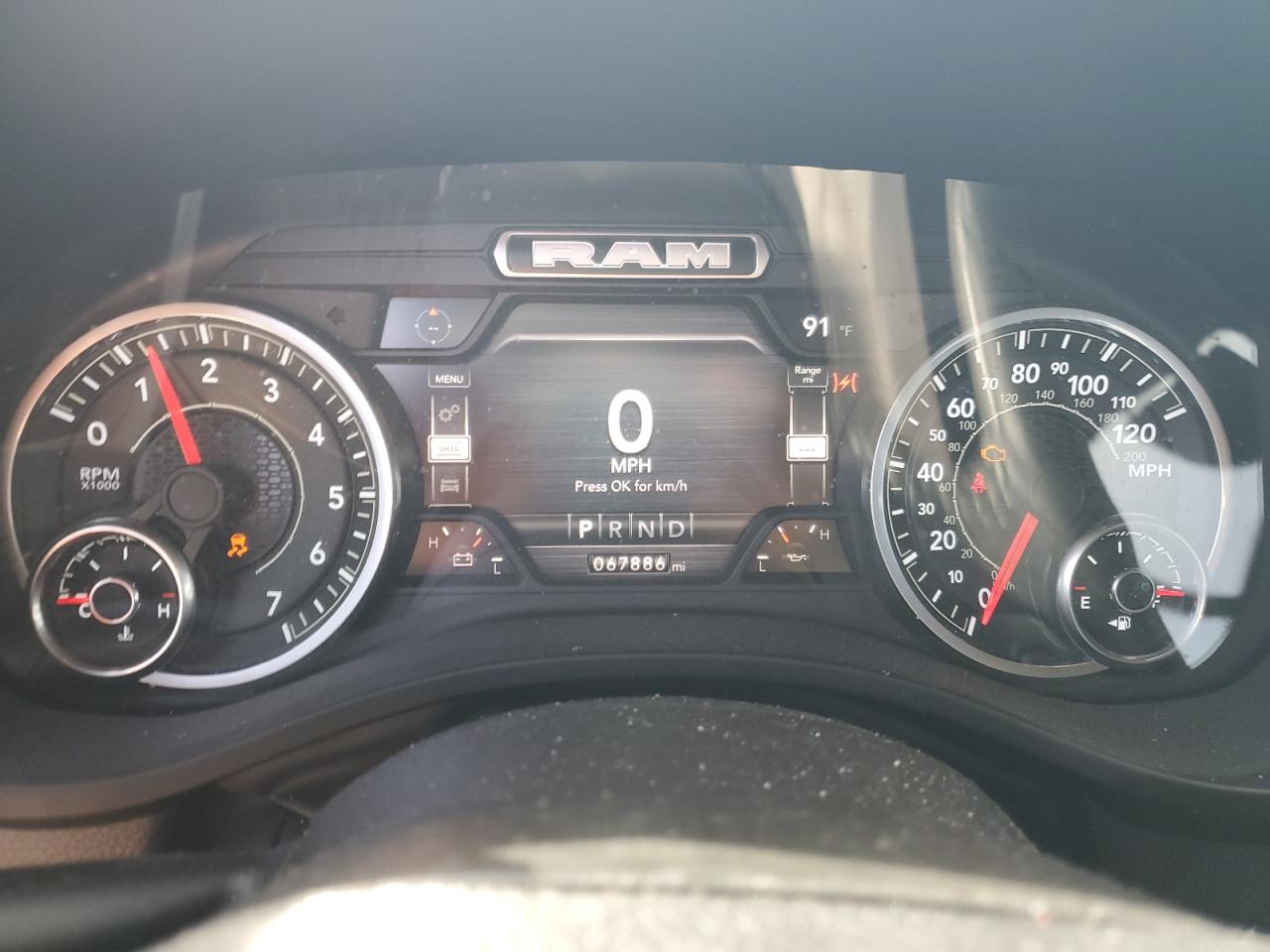 2022 RAM 1500 - Image 9