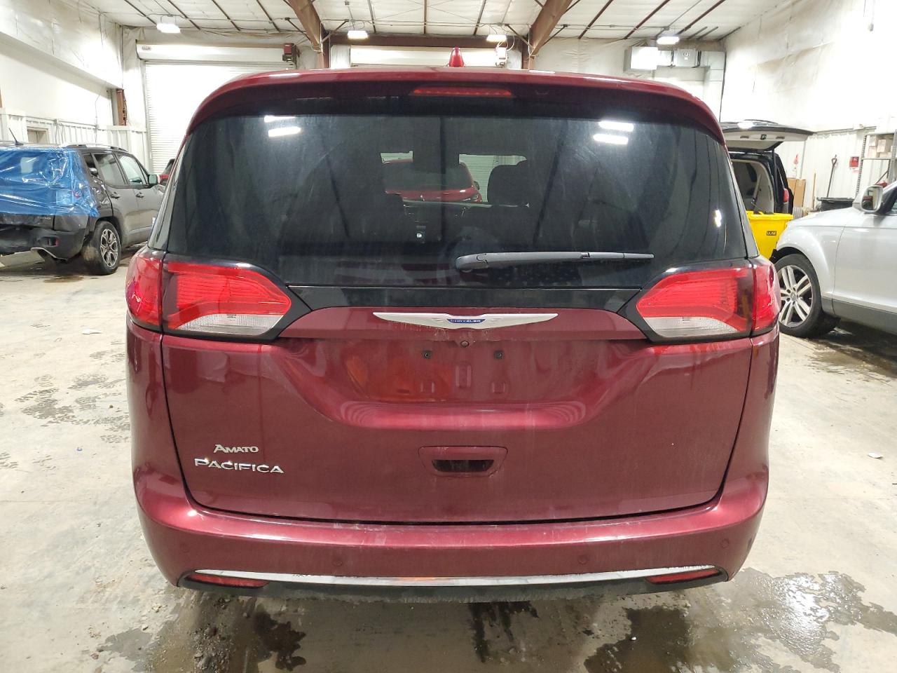 2018 Chrysler Pacifica - Image 6