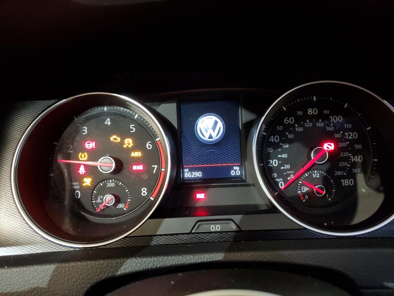 2017 Volkswagen GTI - Image 9