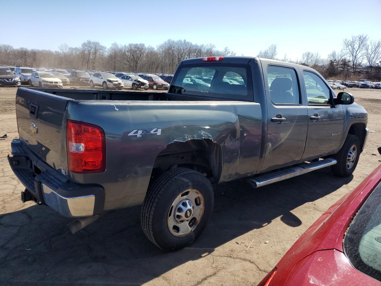 2011 Chevrolet Silverado - Image 3