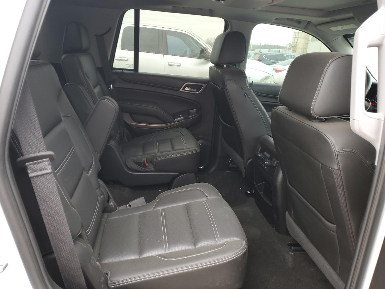 2018 GMC Yukon - Image 11