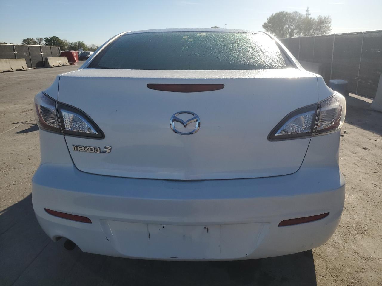 2013 Mazda 3 - Image 6