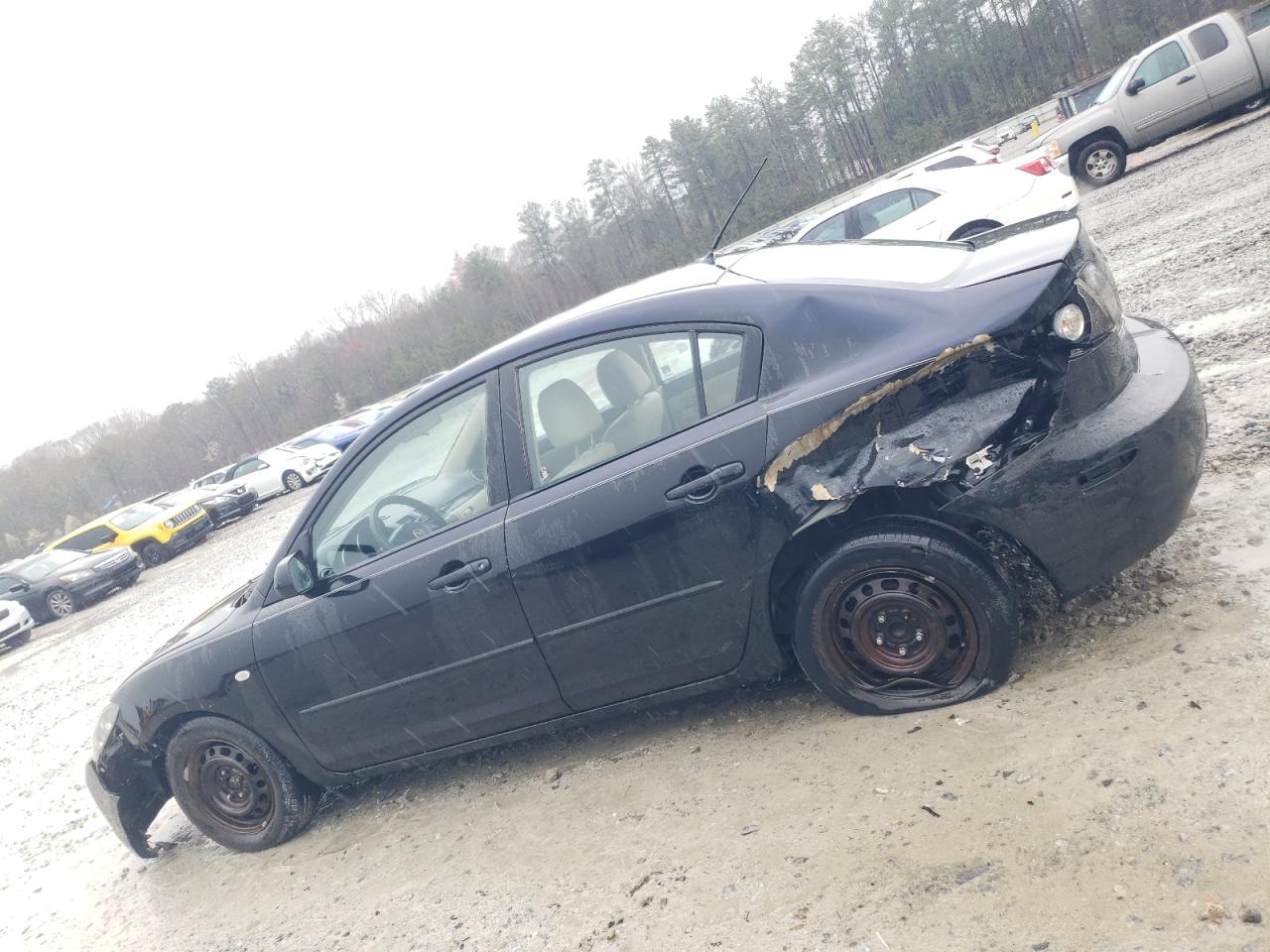 2007 Mazda 3 - Image 2