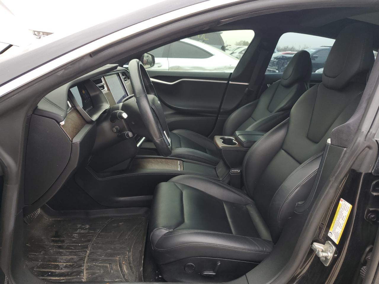 Фото: 5YJSA1E25HF229423 - 7