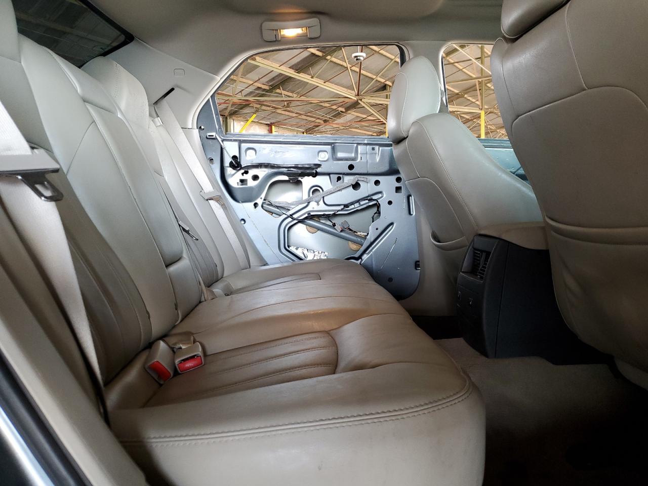 2007 Chrysler 300 - Image 10